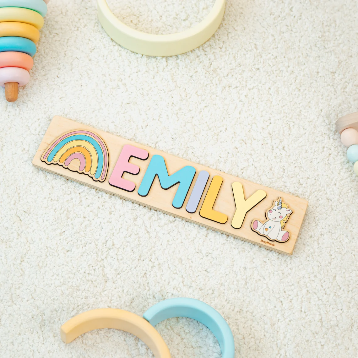 لغز اسم شخصي مع أوتاد |   هداي - مراجعة Wooden Puzzle Kids وسعره